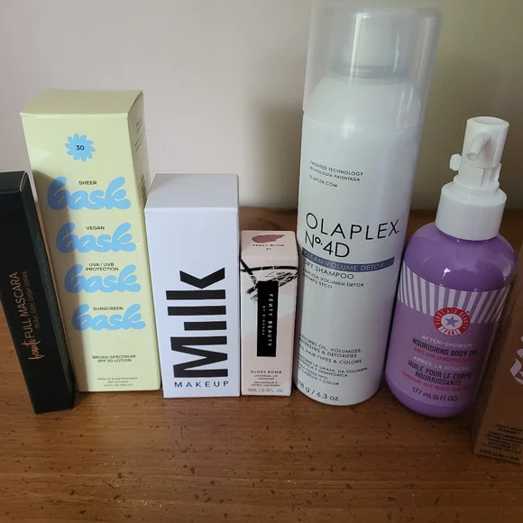 Brand New Lot of Makeup, Skincare, & Hair Care - Picture 2 of 5